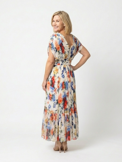 Savannah | Short, sleeveless, pleated midi dress