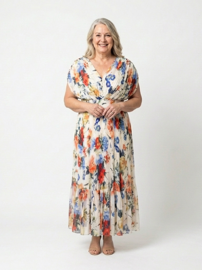 Savannah | Short, sleeveless, pleated midi dress