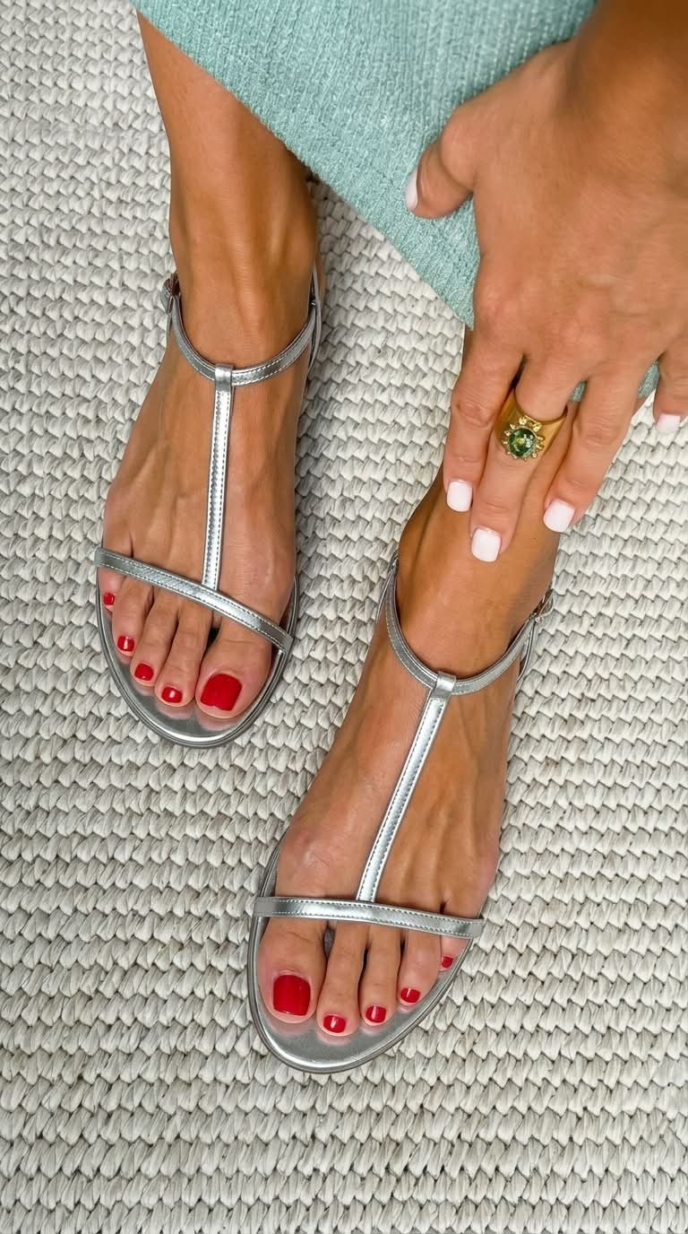 Rosalba | Comfortable Golden Sandals with Footbed Support