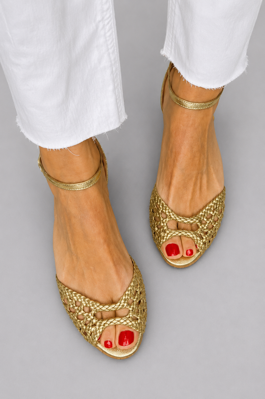 Isadora | Golden Braided Sandals