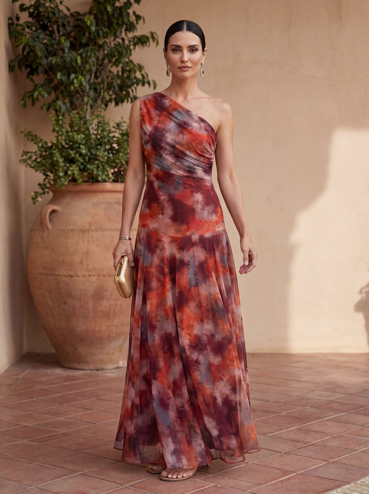 Long flowing satin dress, timeless elegance at Maison Claire et Sylvie